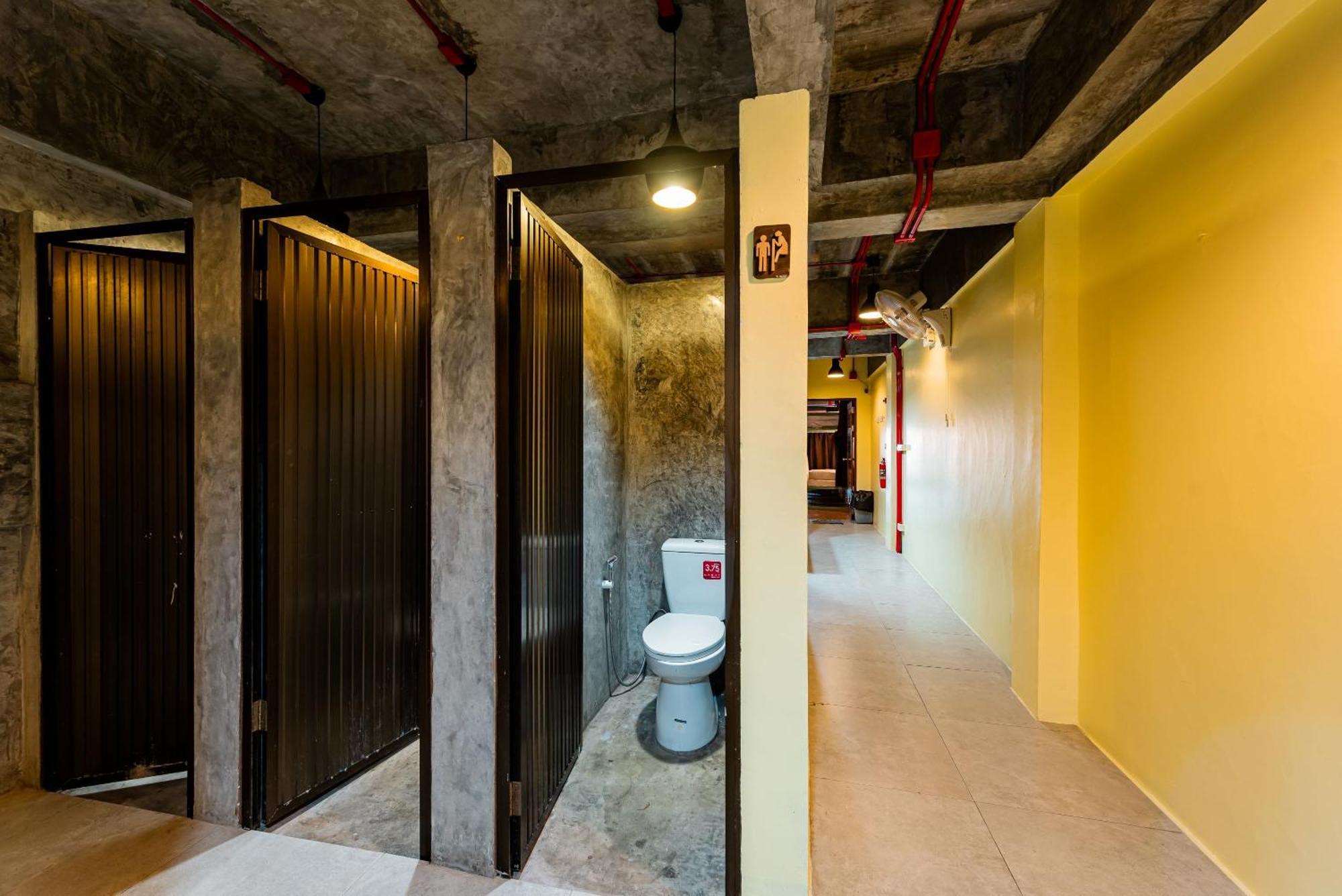 Ao Nang Sleeper Hostel מראה חיצוני תמונה